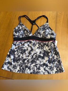 Everlast Sporty Abstract Print Strappy Tankini | Vacation Resortwear Swim | L